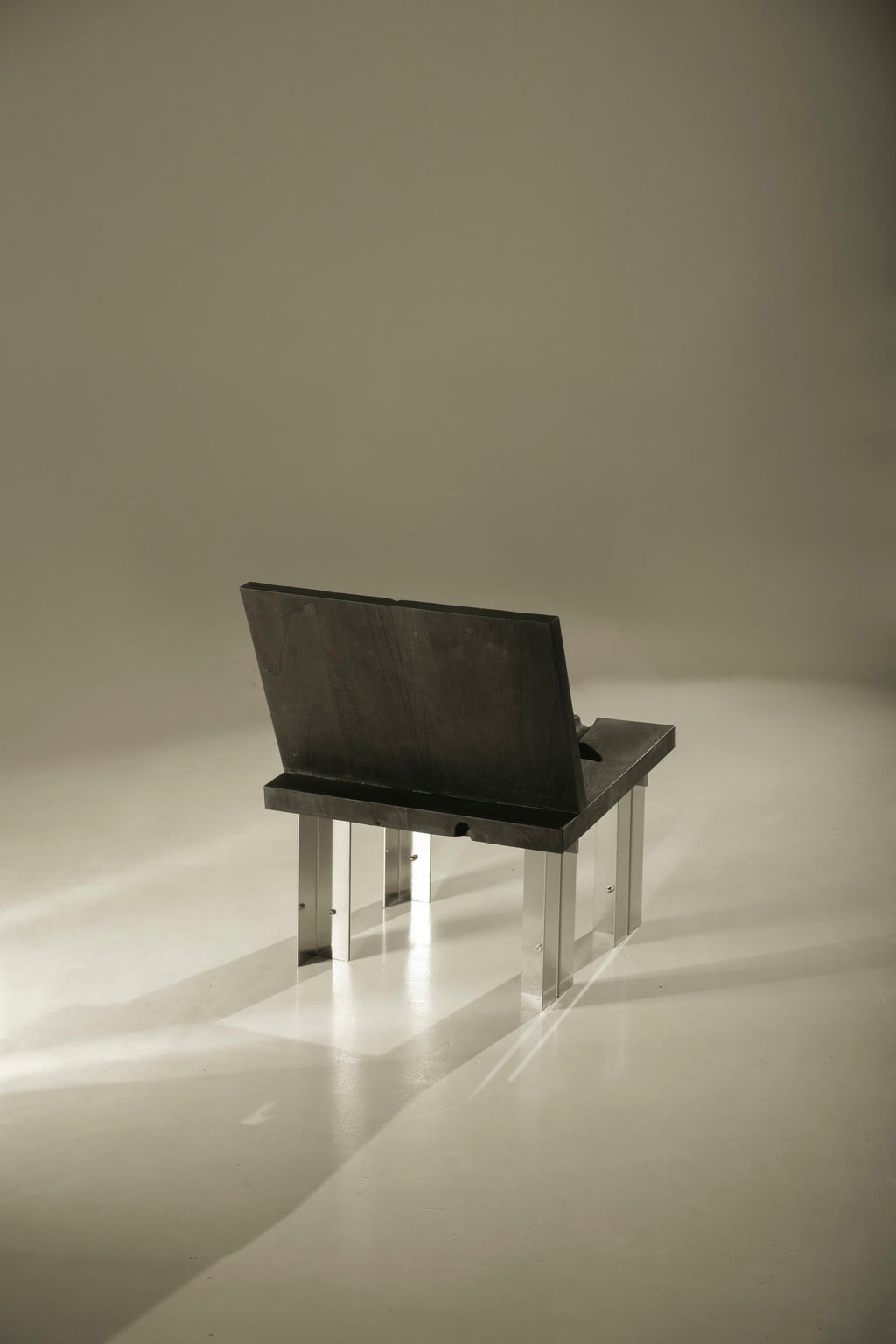 Silla 02 Contrapunto