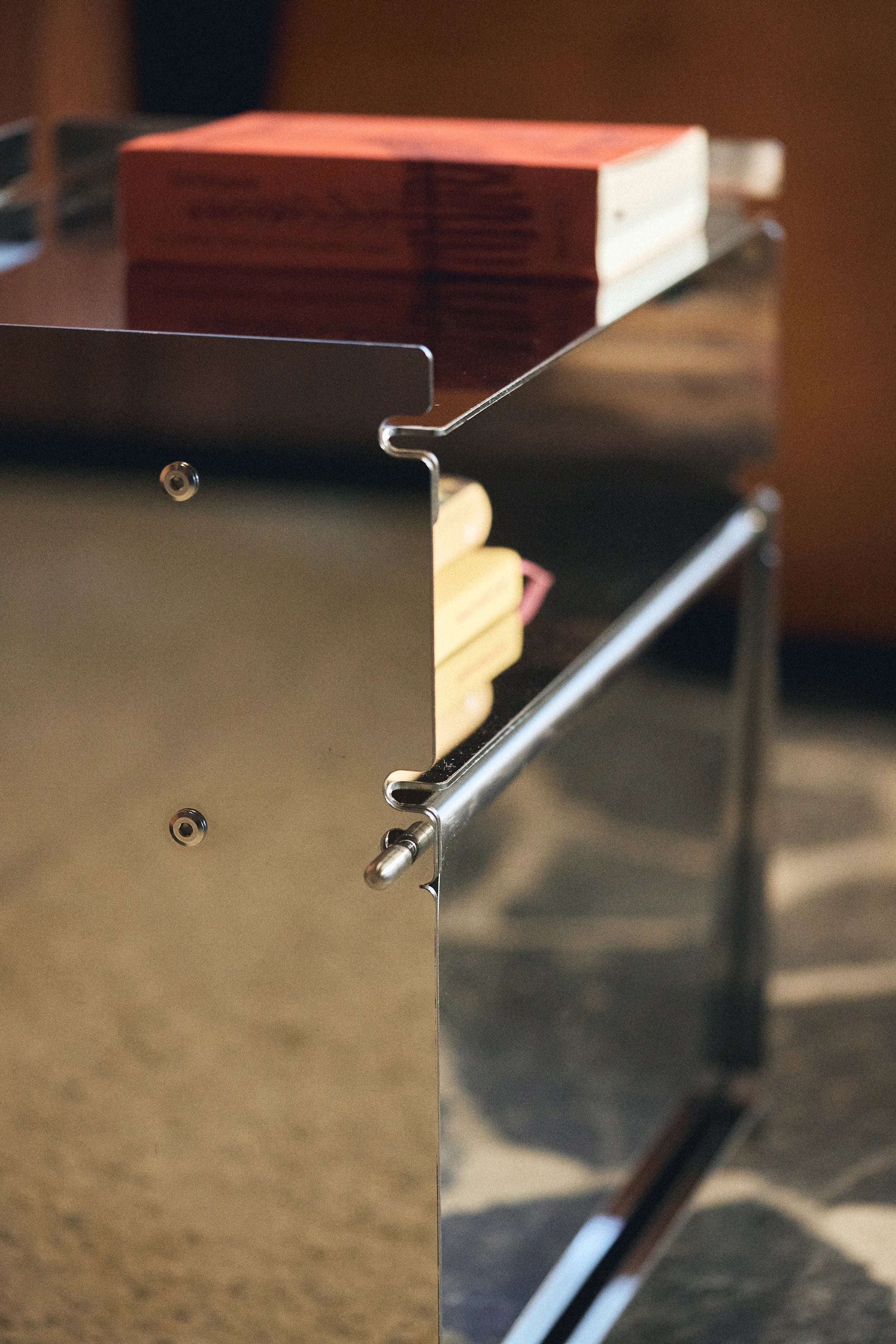 Mesa auxiliar 0001 | 1000