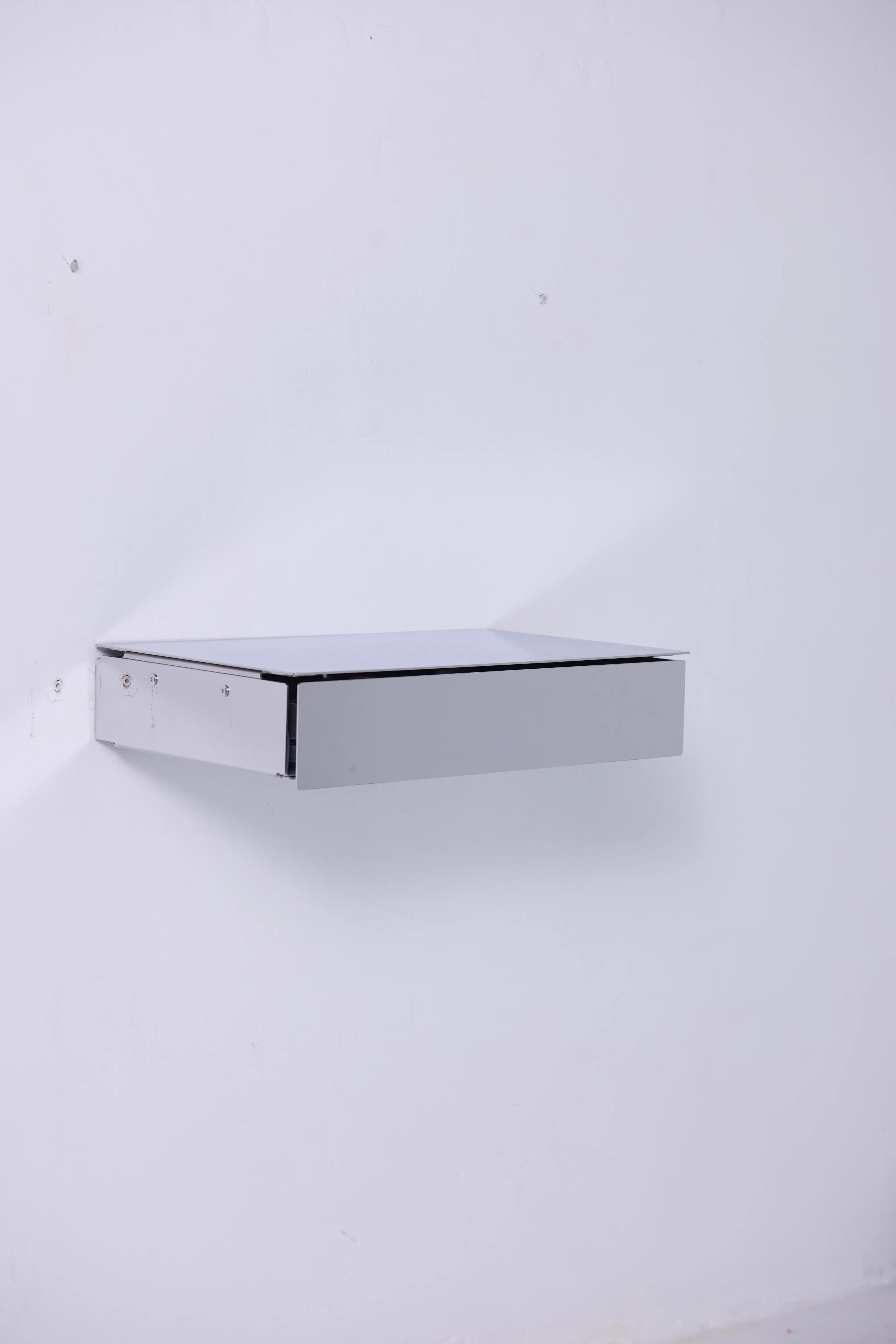 Cajón flotante 0001 | 1000