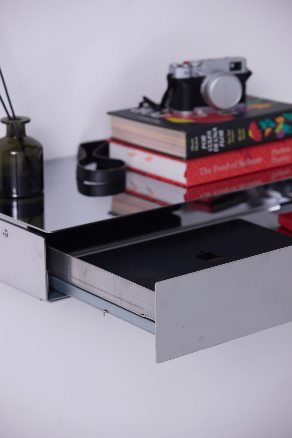 Cajón flotante 0001 | 1000