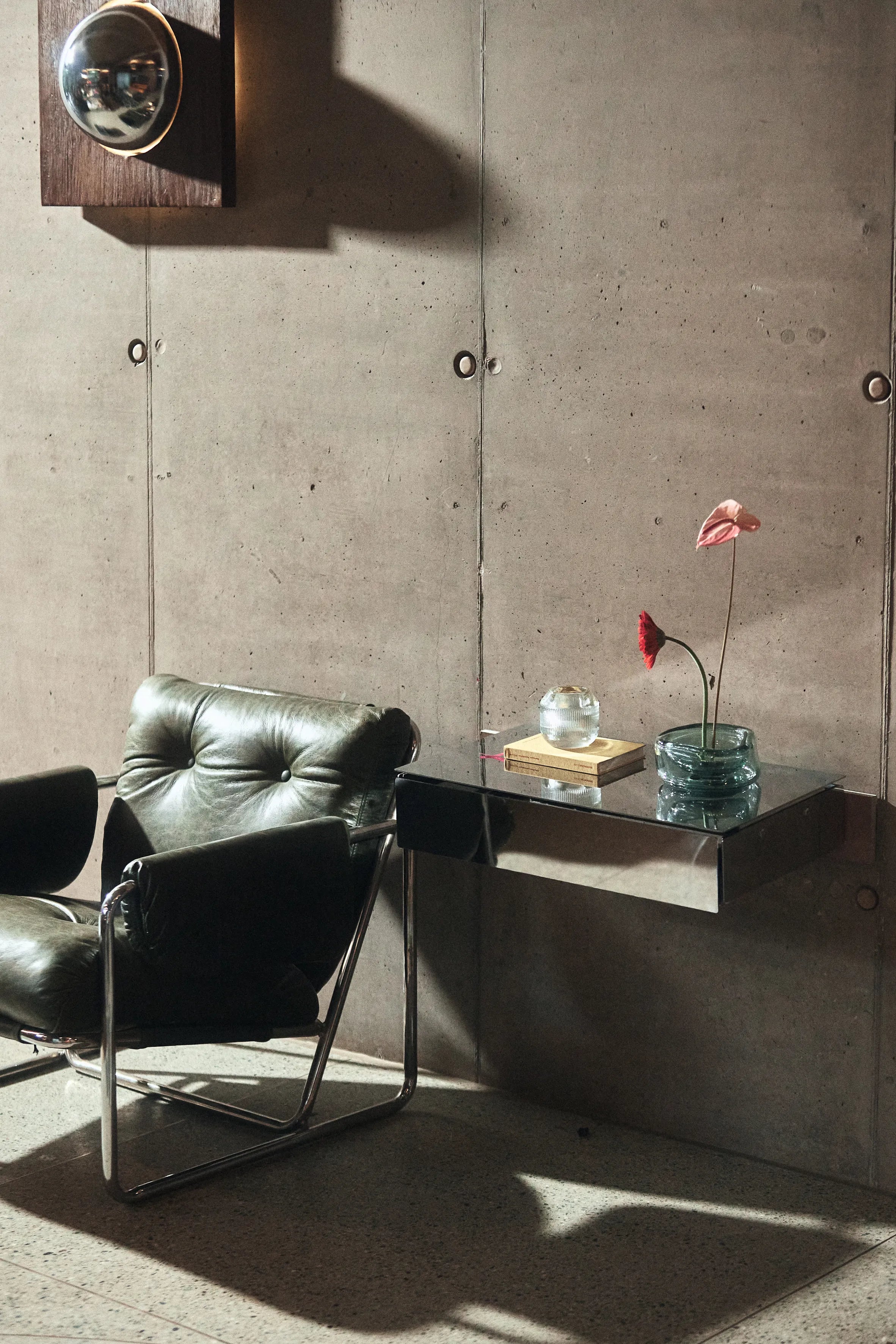 Cajón flotante 0001 | 1000