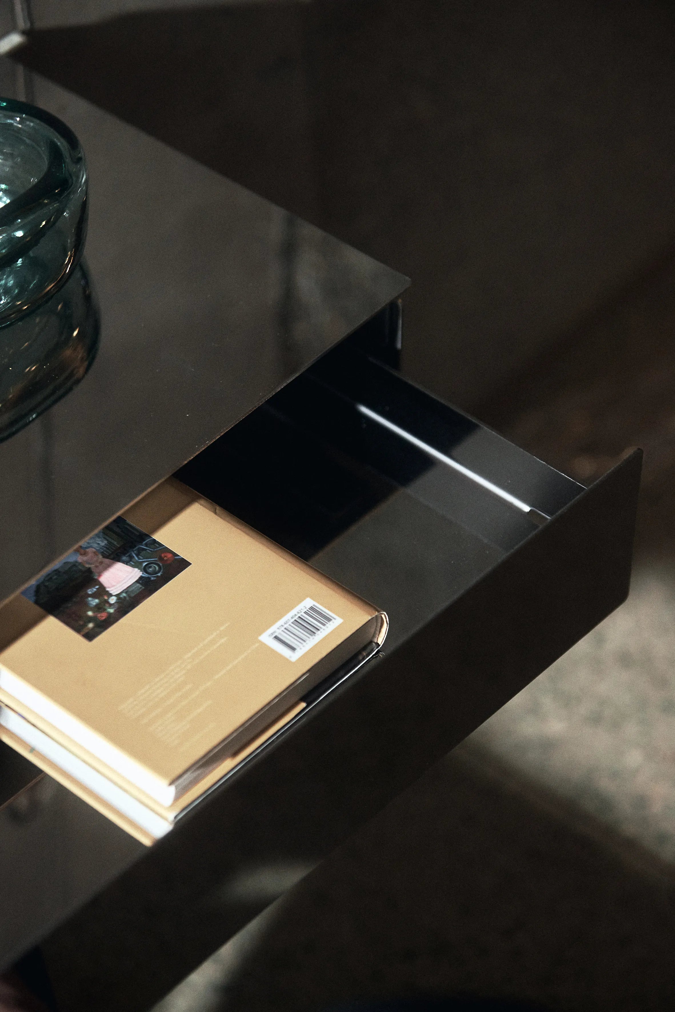 Cajón flotante 0001 | 1000